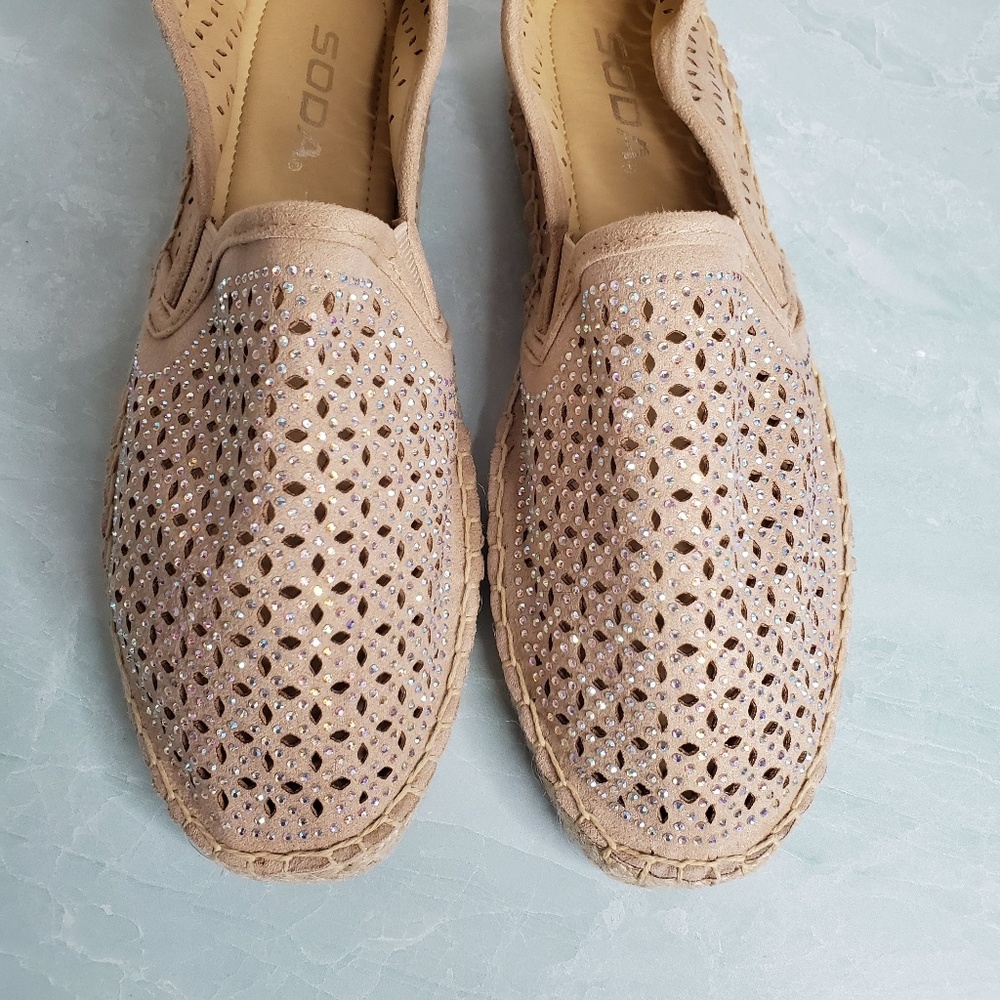 New Beige Rhinestone Espadrille Slip On Flats - Picture 5 of 7